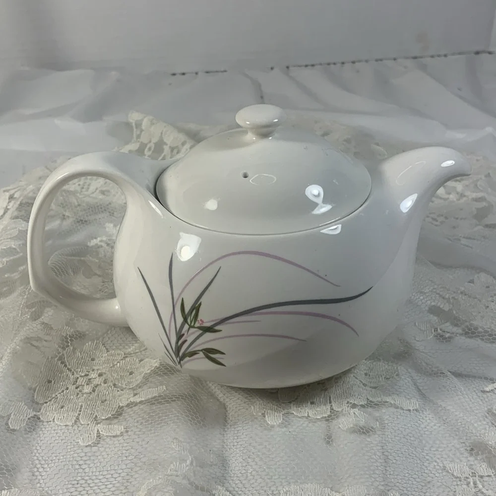 Chinese White Ceramic 3 Piece Teapot with Calligraphy  Poem and Floral Design